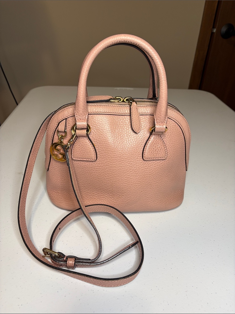 Gucci Blush Pink Leather GG Charm Dome Satchel with Strap & COA - Picture 3 of 16